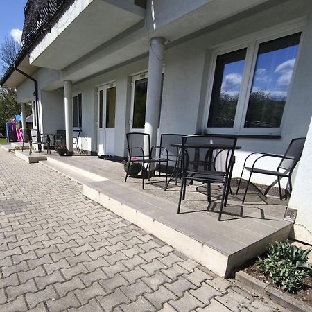 Apartaments Gory Niedzica Zamek Exterior photo